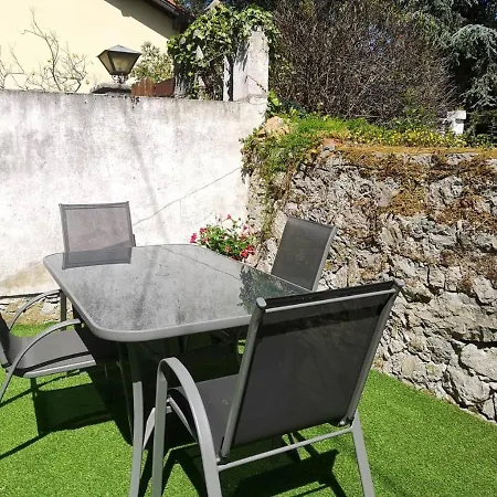 La Casa Roja Nyaraló