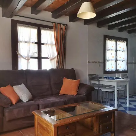 Nyaraló La Casa Roja Pechón